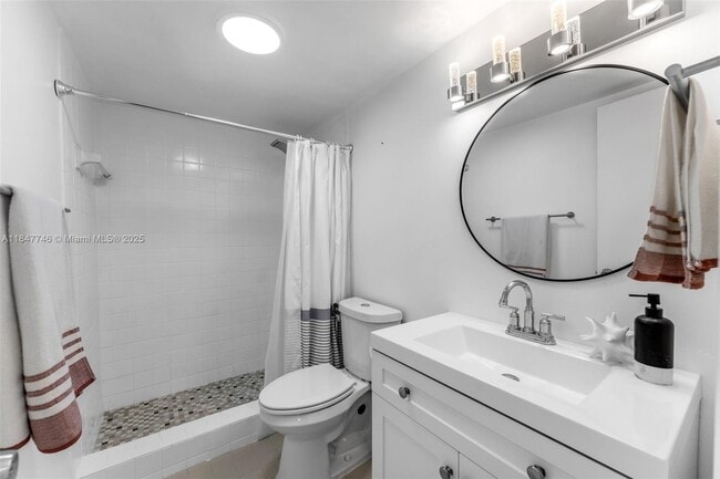 Building Photo - 6608 SW 114th Ave