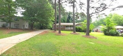 Building Photo - 1382 Mary Dale Dr SW