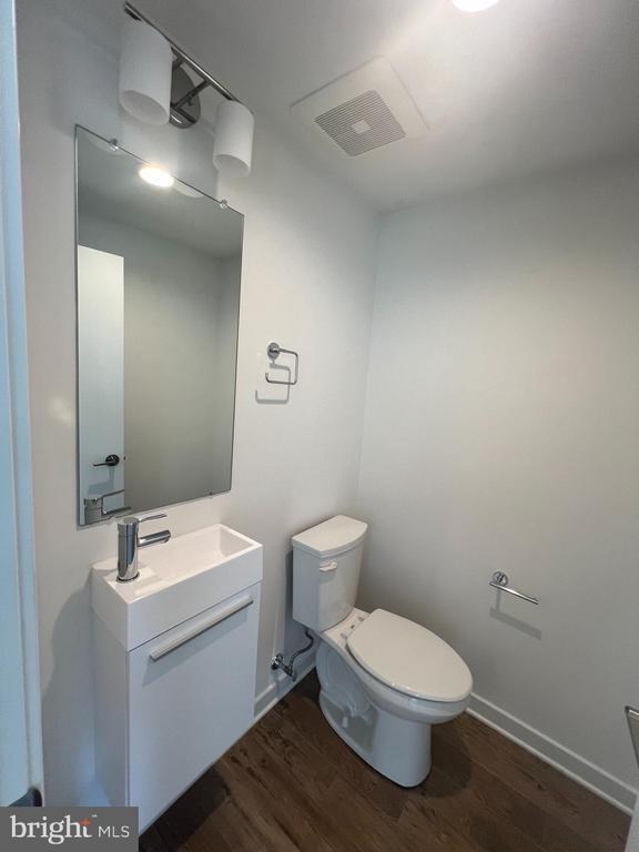 Building Photo - 3010 Pierview Walk