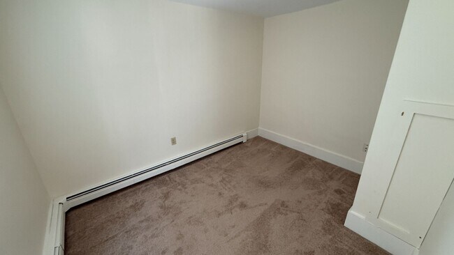Interior Photo - 21-25 Pierce St.