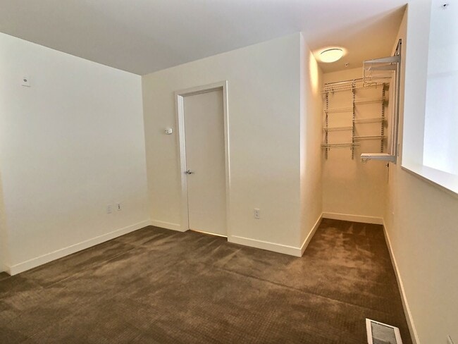 Building Photo - Modern Loft in Historic Plant 51 in Downto...