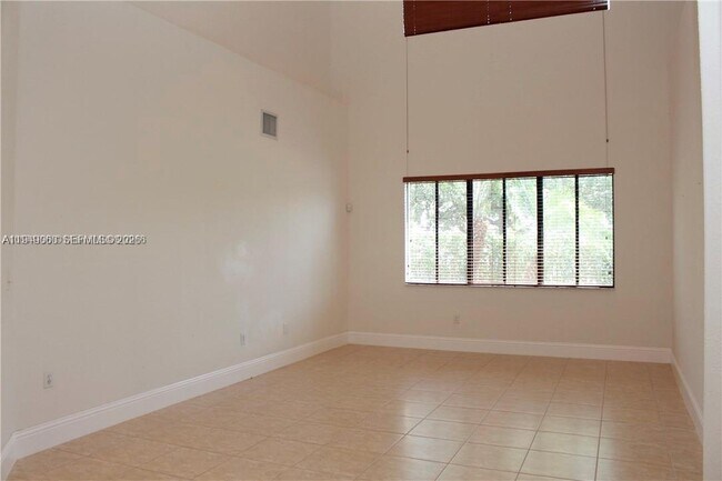 Building Photo - 19383 SW 79th Ave