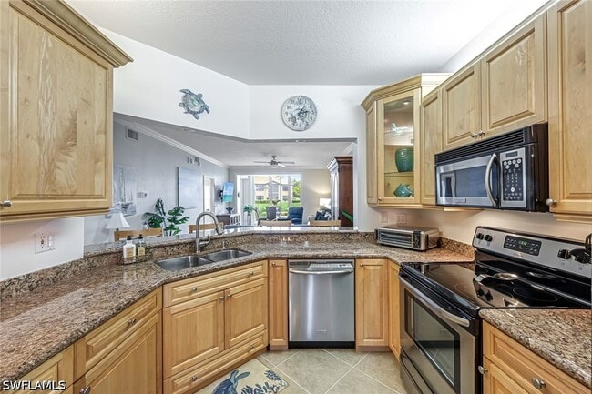 Building Photo - 832 Tanbark Dr