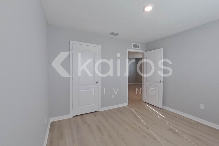 Building Photo - 30098 Fedora Cir