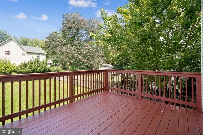 Building Photo - 1623 Chesapeake Ln