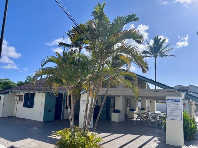 Building Photo - Available now | A 2 Bedroom, 1.5 Bathroom ...