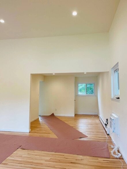 Building Photo - 18 William St