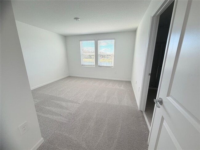 Building Photo - 2212 Portrait St