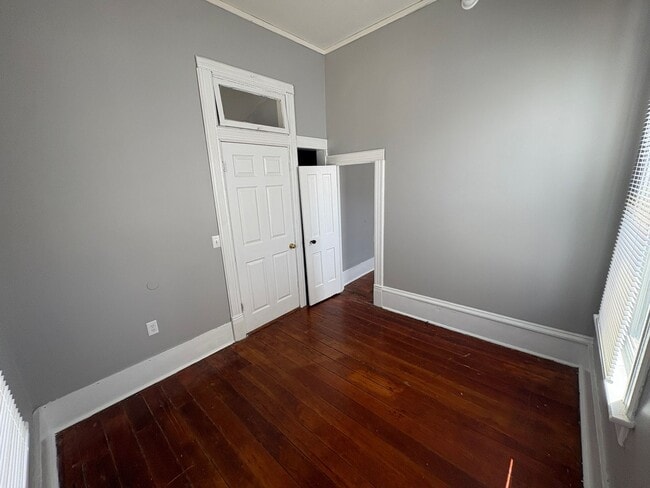 Building Photo - Charming & Spacious 2-Bedroom Home with Private Backyard and Garage Parking