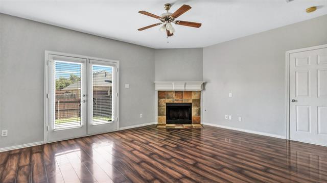 Building Photo - 11546 La Grange Dr