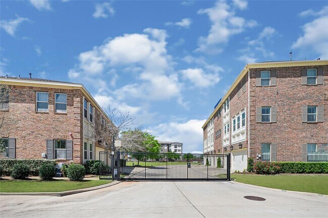 Building Photo - 726 Imperial Blvd