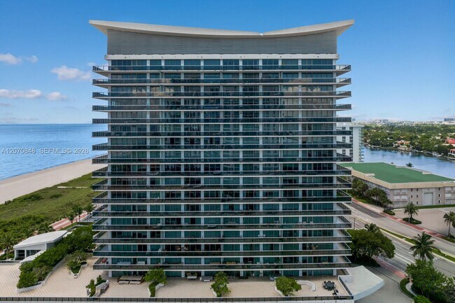 Building Photo - 5875 Collins Ave
