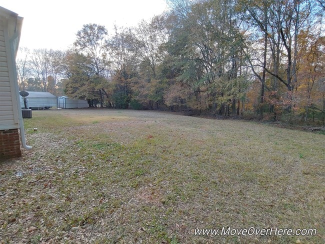 Building Photo - 402 Country Walk Ln