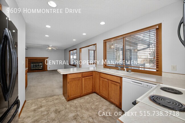 Building Photo - 9609 Hammontree Dr