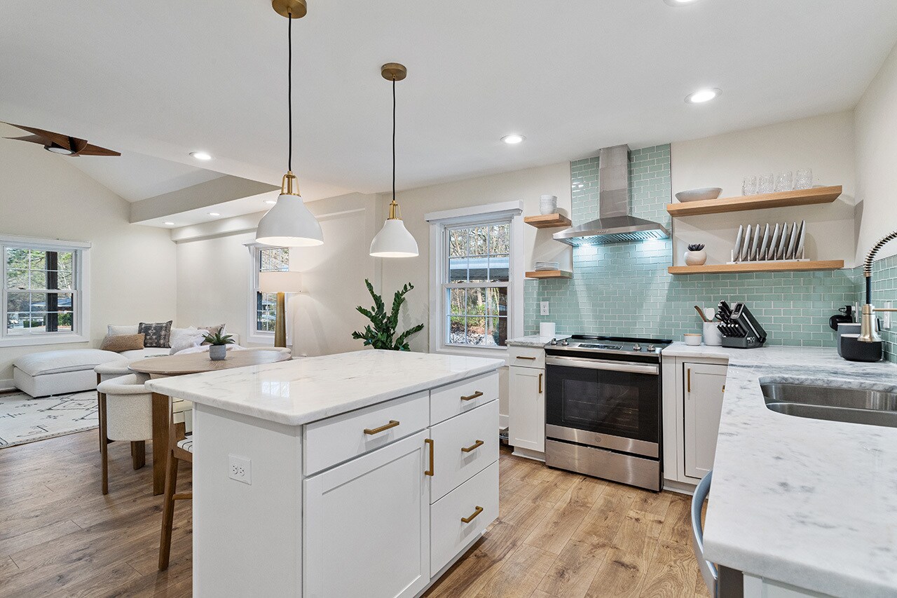 Kitchen & Living Area - 4112 Saint James Church Rd
