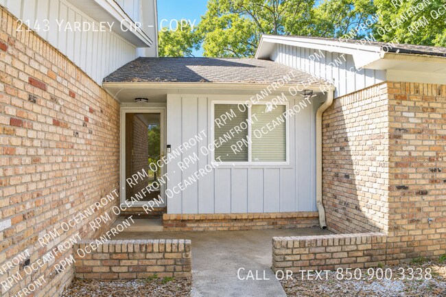 Building Photo - 2143 Yardley Cir