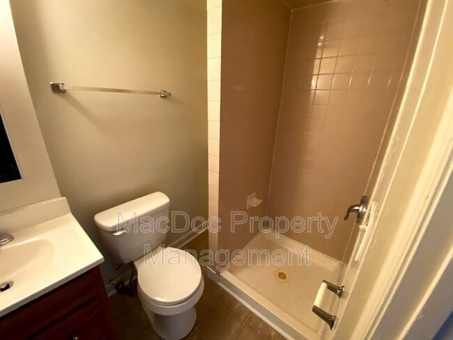 Building Photo - 3456 Beale Ct