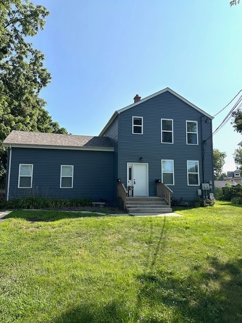 Building Photo - 326 Railroad St