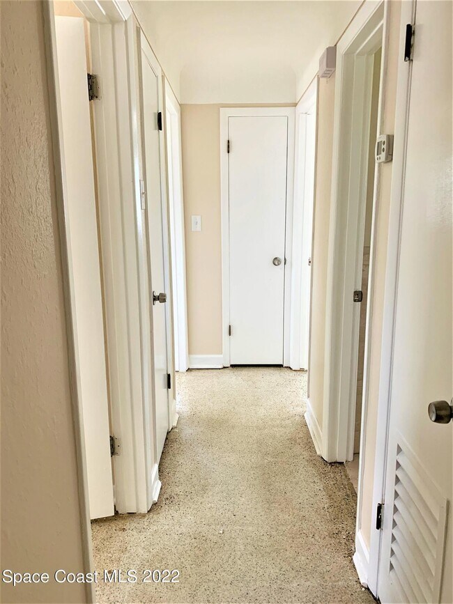 Building Photo - 810 1st St