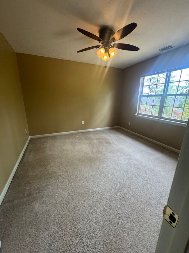 Building Photo - Beautiful Home in Bakers Ferry
