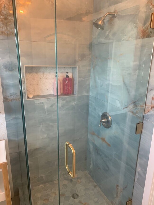 Building Photo - Furnished, Upstairs Apartment with 2 bedrooms and 1 bathroom. Utilities Included!!