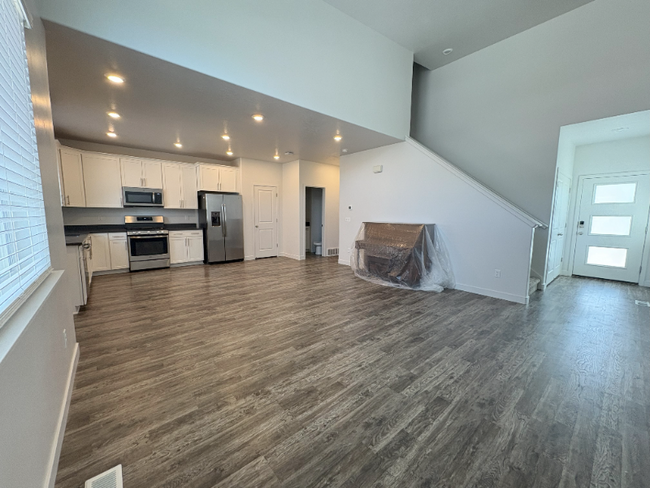 Building Photo - 4287 E Golden Cir