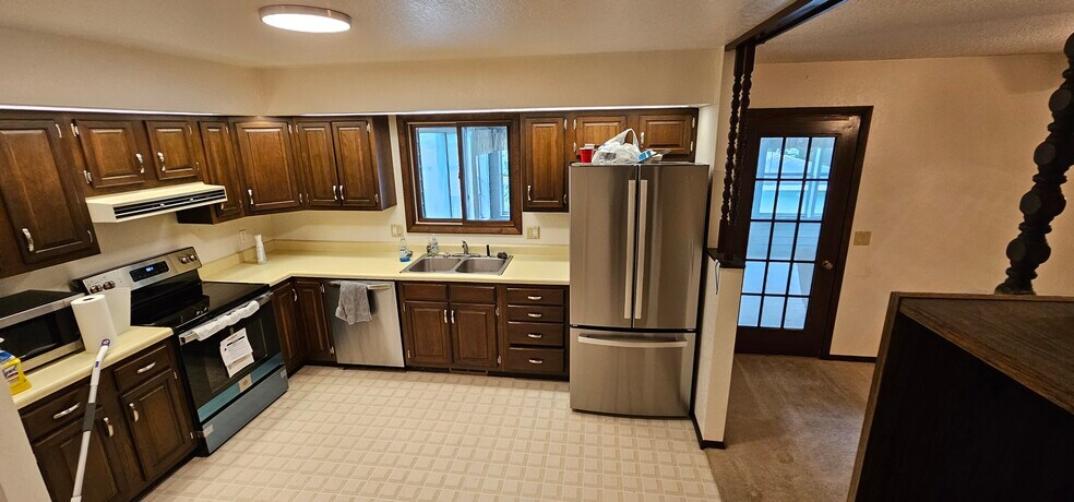 Kitchen - 2277 South Way