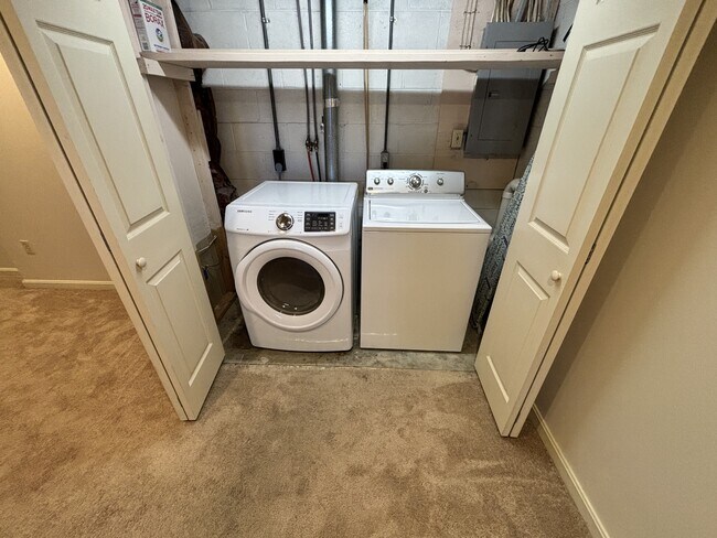 Building Photo - 143 Northwood Ct