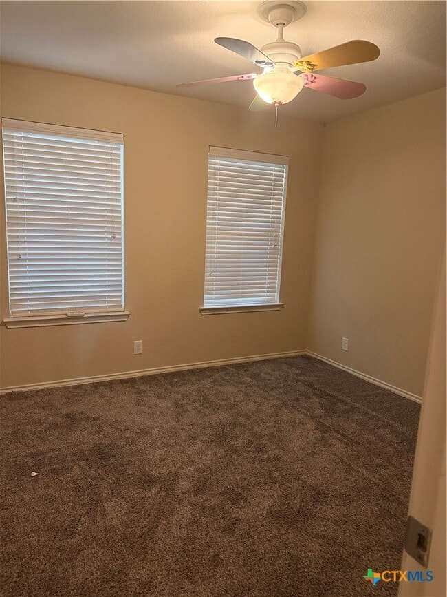 Building Photo - 647 Tom Kemp Dr