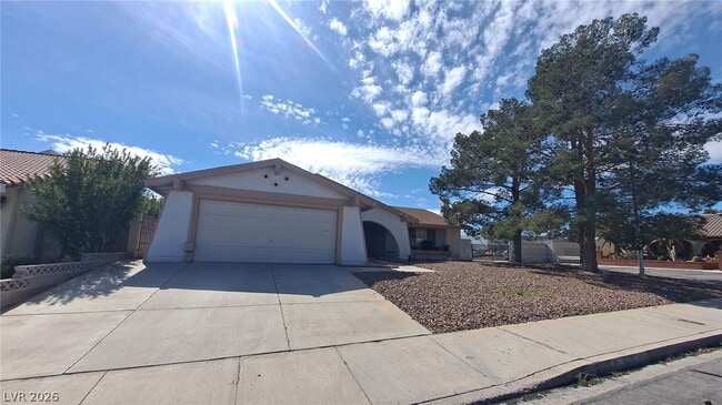 Building Photo - 6221 Peppermill Dr