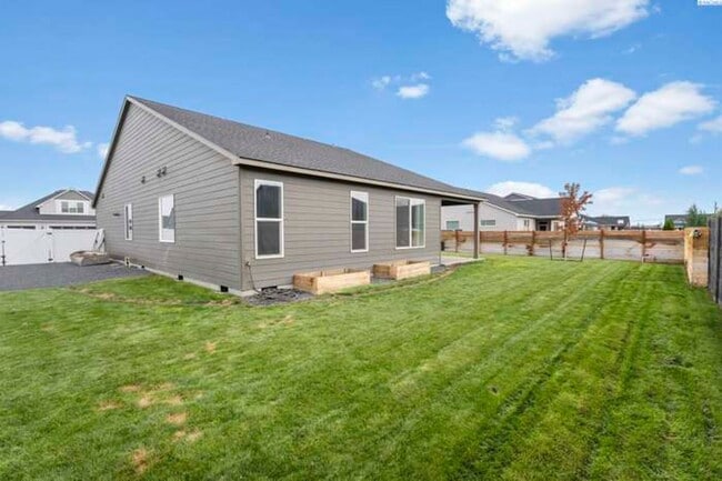 Building Photo - 308 Ruby Ave