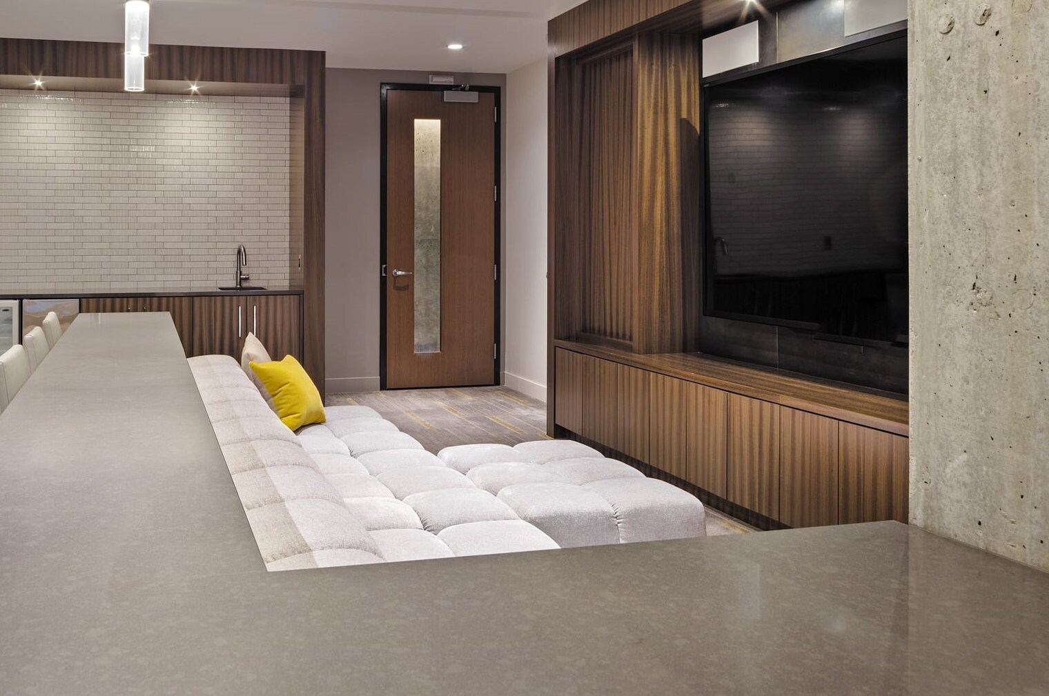 Building Photo - 1600 2nd Ave