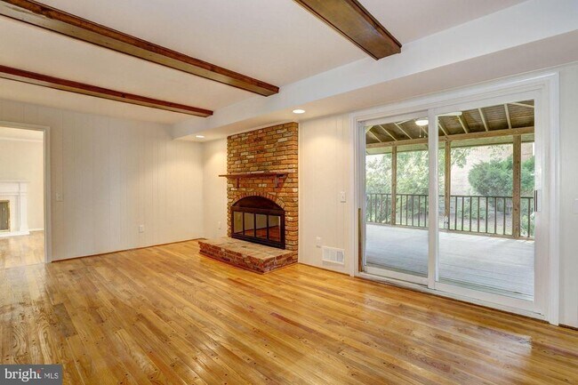 Building Photo - 8804 Falls Chapel Way