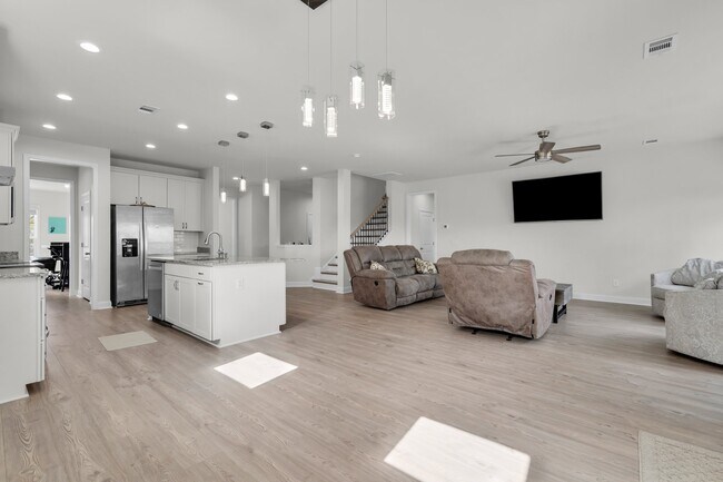 Building Photo - 268 Loblolly Ln