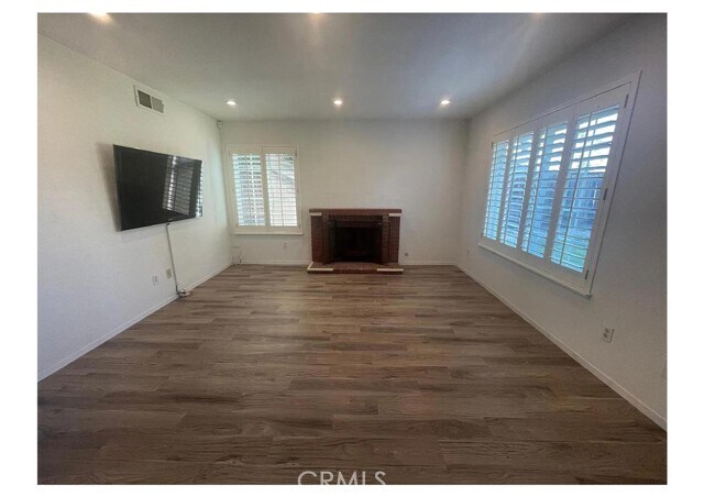 Building Photo - 2231 Lerona Ave