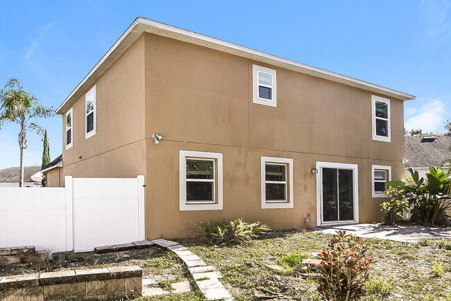 Building Photo - 1542 Sterns Dr