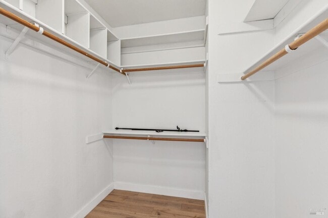 Building Photo - 93 Ashford Ave