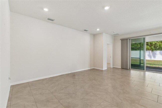 Building Photo - 35977 Morse Willow Ct