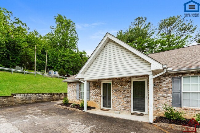 Building Photo - 6407 Son Light Way
