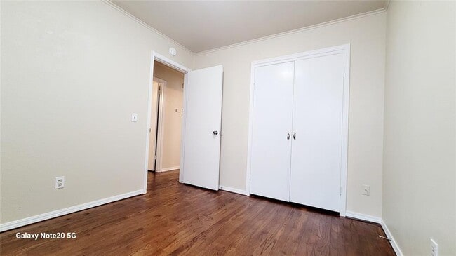 Building Photo - 7916 S McKinley Ave