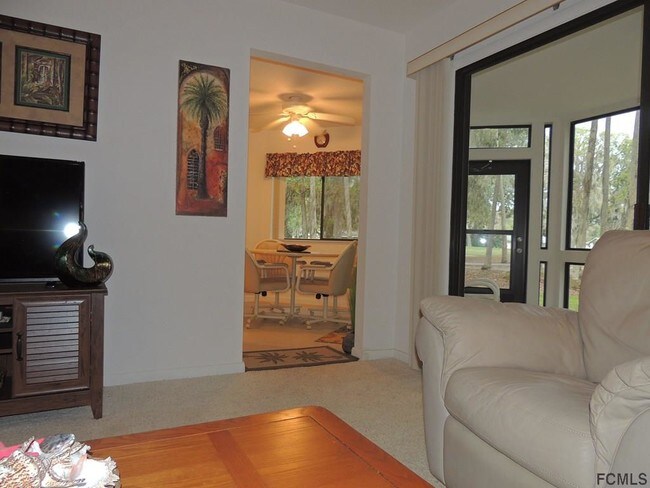 Building Photo - 13 Broadmore Cir