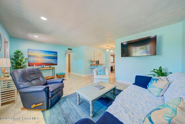 Building Photo - 282 Fay Dr