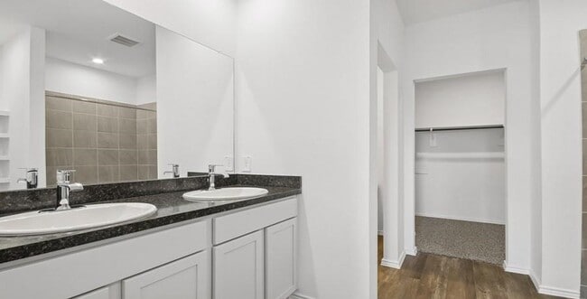 Building Photo - 12814 Sunny Pass