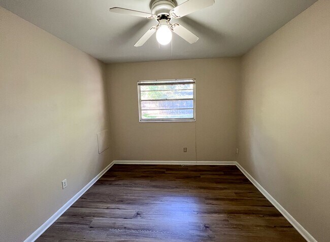 Building Photo - 2110 NW 54th Terrace