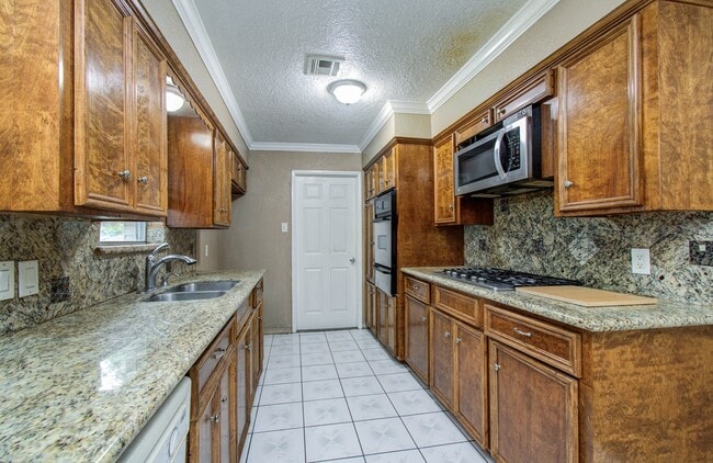 Building Photo - 2508 Grape Ln