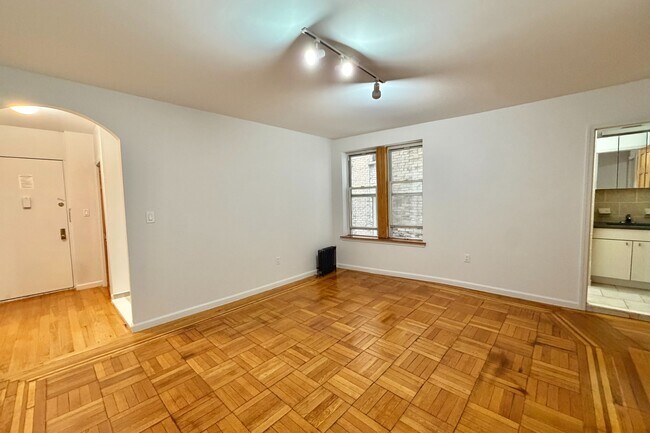 Floorplan - 175 Pinehurst Avenue