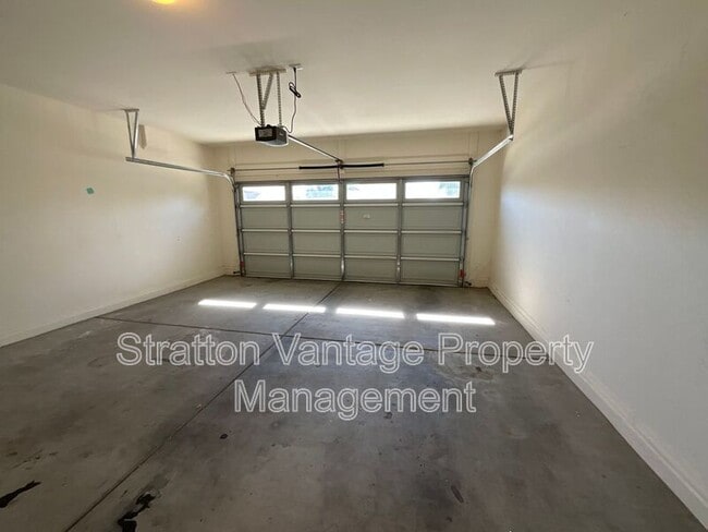 Building Photo - 3432 E Russell St