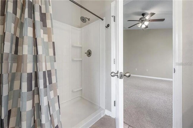 Building Photo - 6729 Eagle Feather Dr