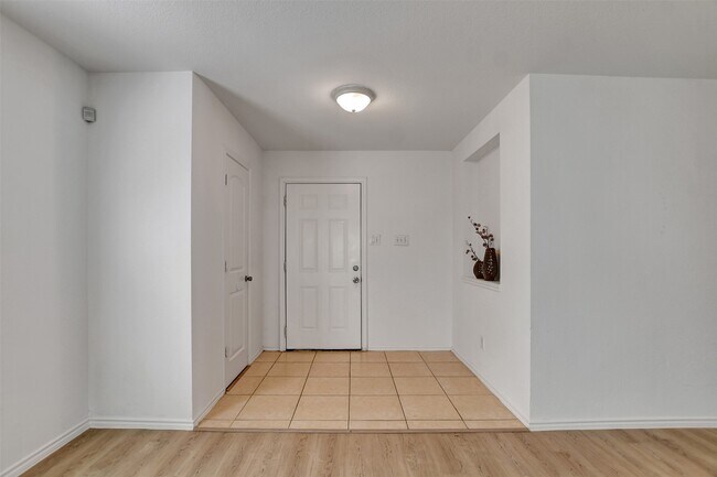 Building Photo - 18226 Coreland Ln