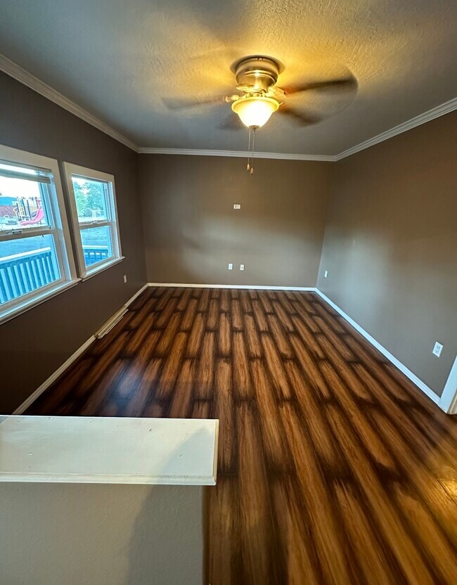 Building Photo - 1649 S State St